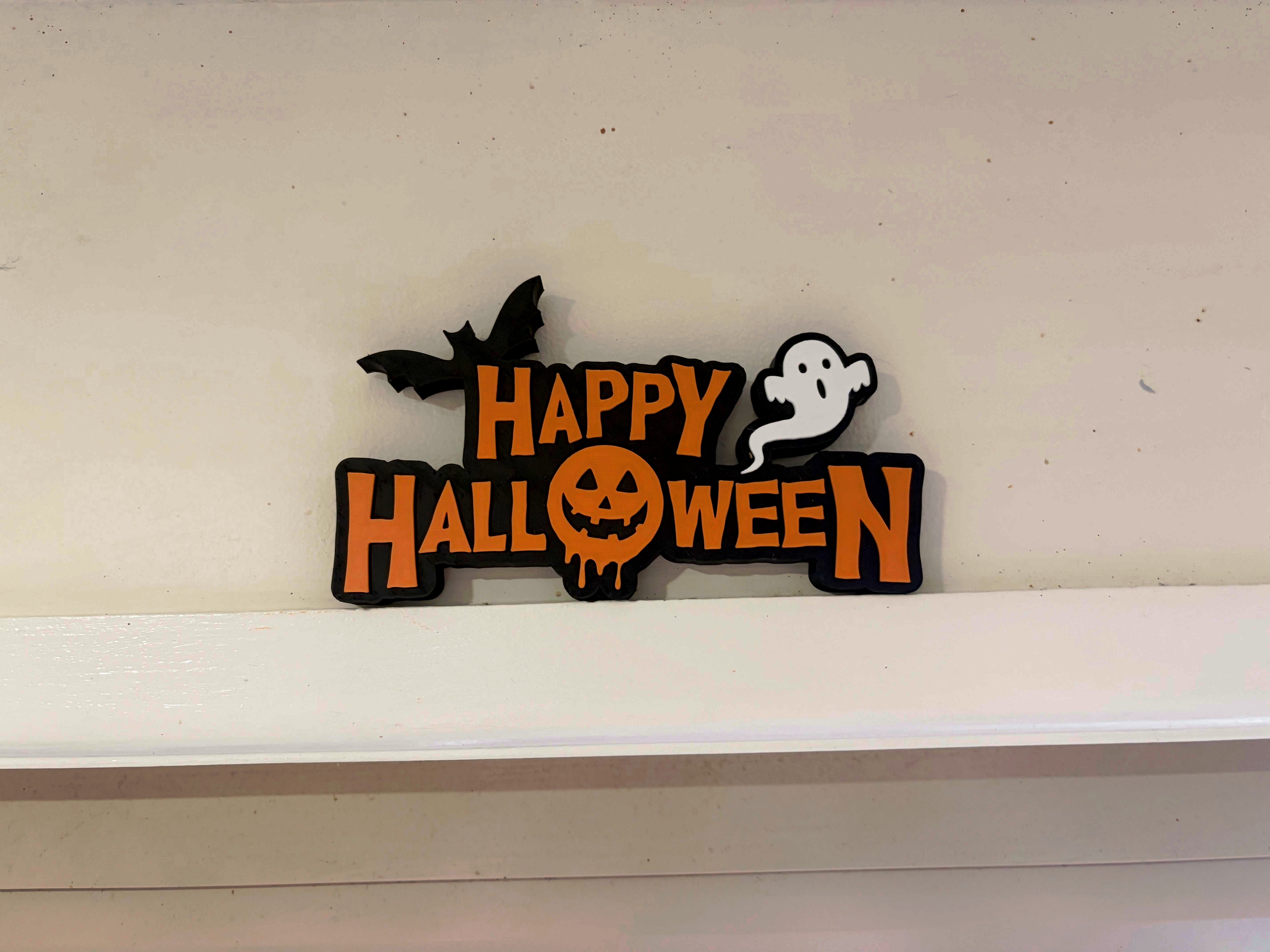 Happy halloween sign