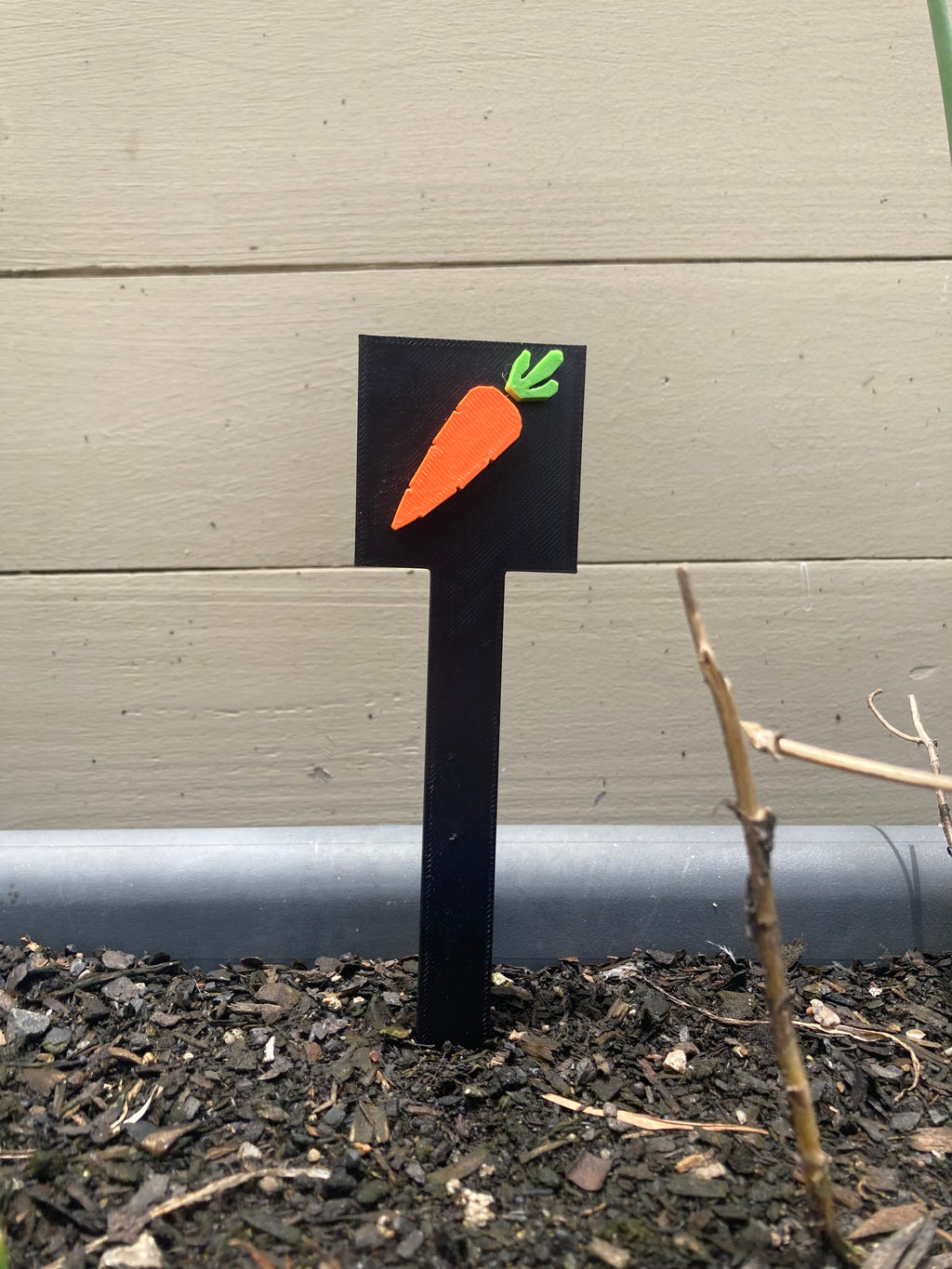Carrot garden sign