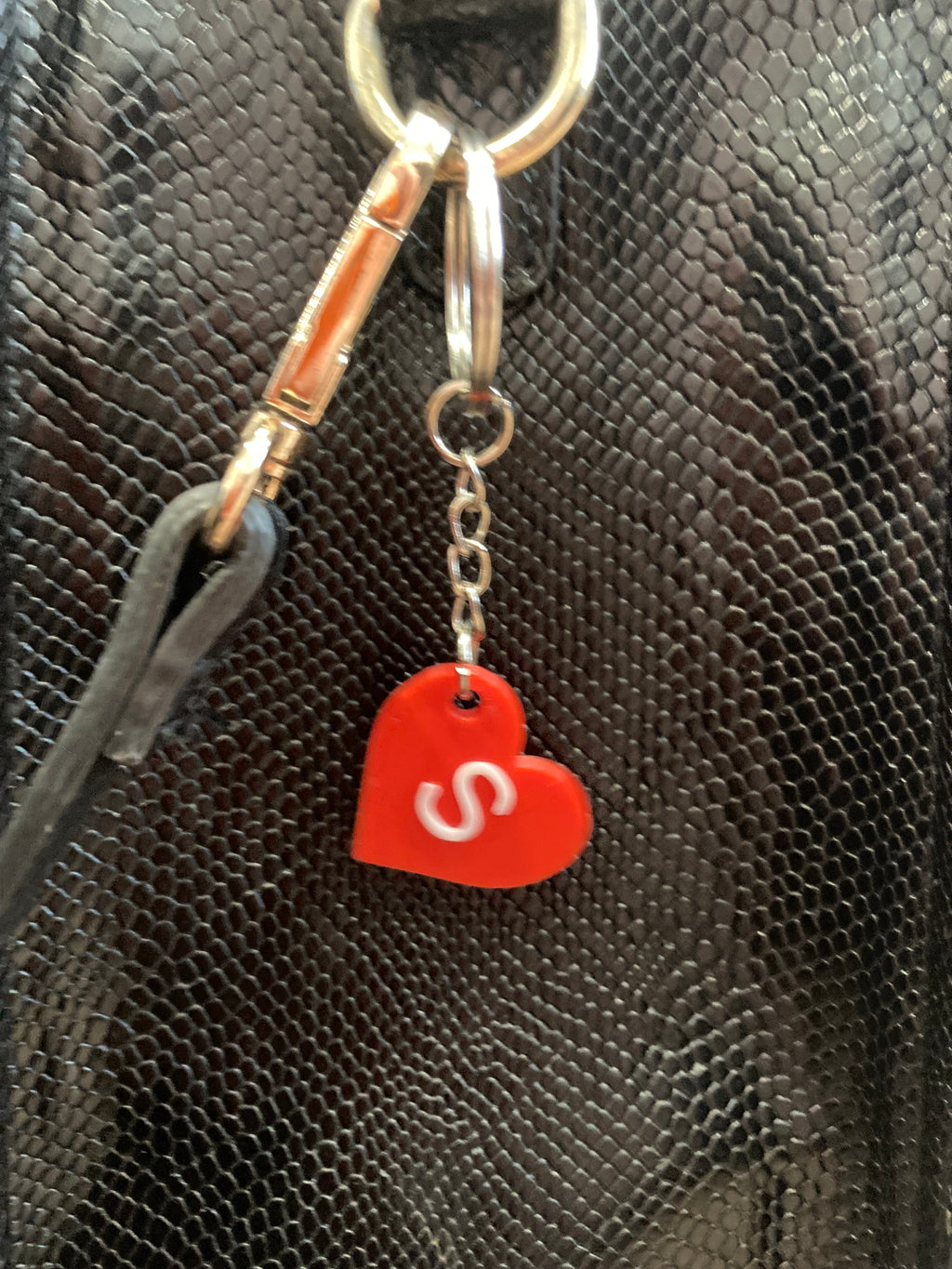 2 PIECE CUSTOMISABLE Red Love heart with white initial key chain