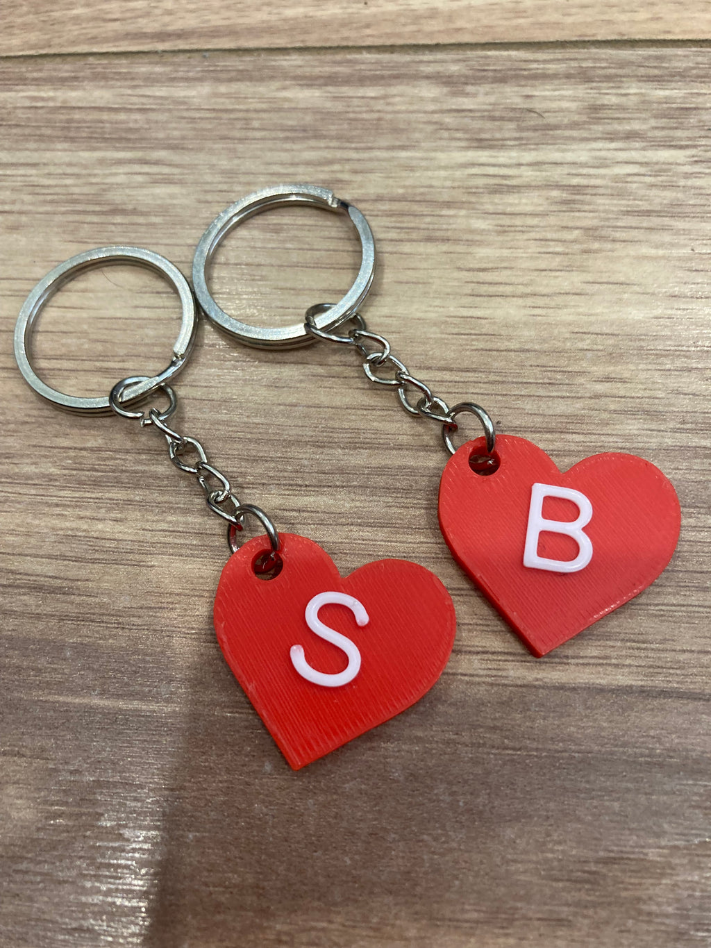 2 PIECE CUSTOMISABLE Red Love heart with white initial key chain